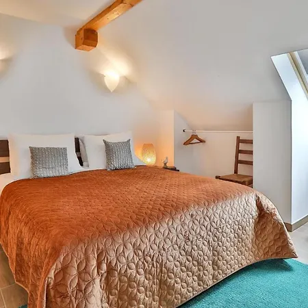 Comtesse De Dordogne * Les Eyzies