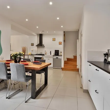 Comtesse De Dordogne * Les Eyzies