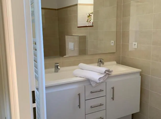 Comtesse De Dordogne * Les Eyzies